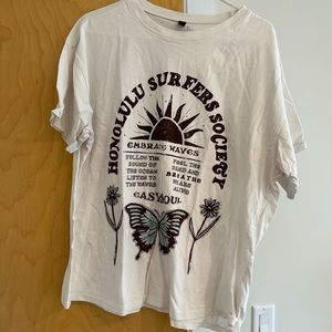 H&M size L tshirt with cute logo
